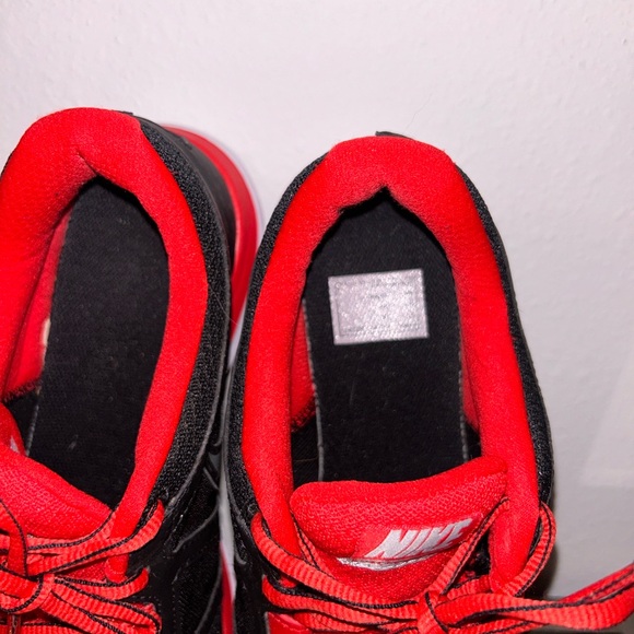 Nike dual fusion light to red black and reflective size 8 men’s 9.5 womans - Picture 3 of 7